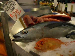 Albacore for sale at the Pike Place Fish Market in Seattle, Washington. (Photo: urbanworkbench, Flickr)